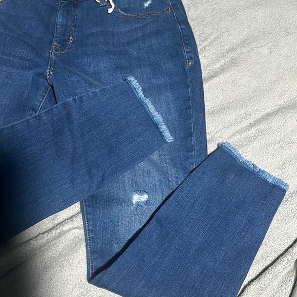 New with tag 12P mid rise skinny cropped stretch jean in blue - Picture 7 of 8